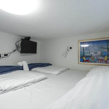 D Room Old Town Center Задар Екстер'єр фото